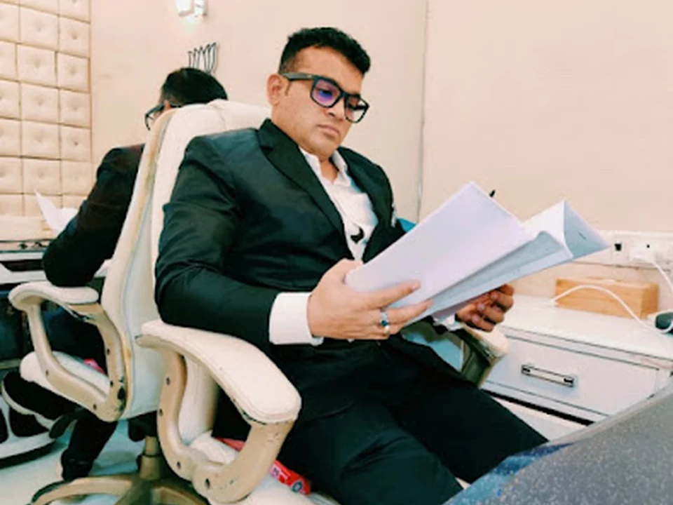 Adv. Sudhir Khatu - Best Lawyer in Kurla| Anticipatory Bail| Family Court| Domestic Violence| Sessions Court| Nri Divorce