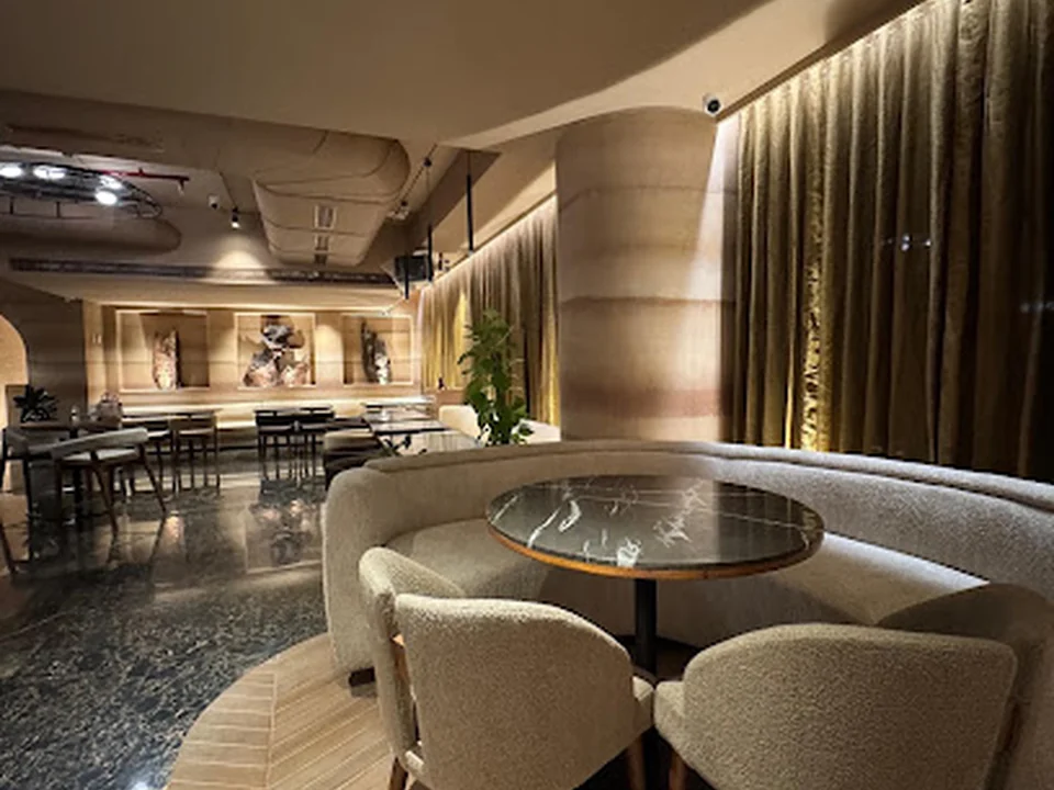 Baaroq Mumbai - Dinning & Nightlife