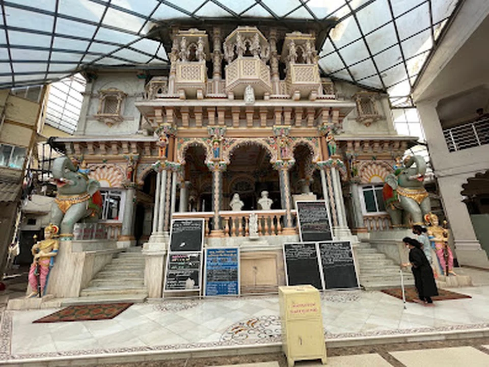 Babu Amichand Panalal Adishwarji Shwetambar Jain Temple