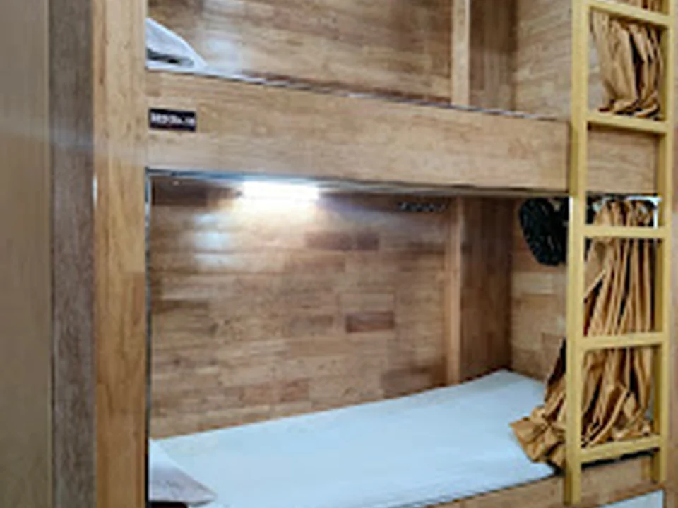 BREEZE BED SPACE