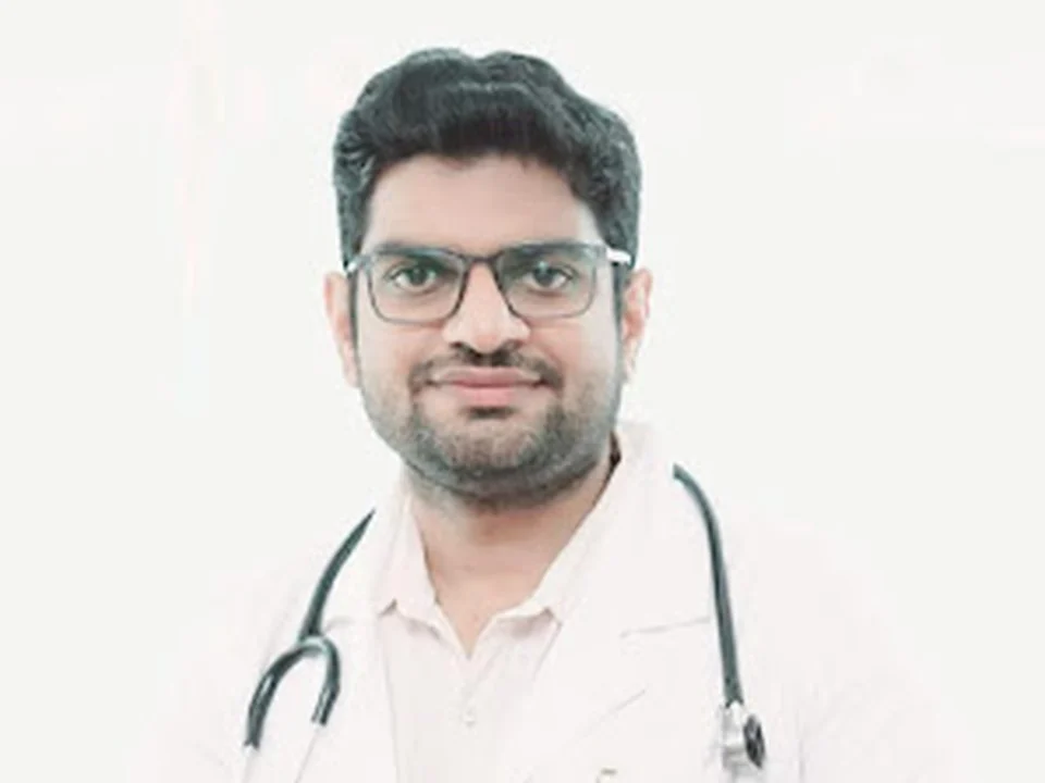 Chest physician and TB specialist Malad Dr Rajpurohit MD