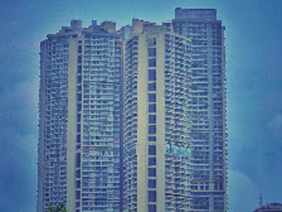 Crescent Bay, Tower 2,