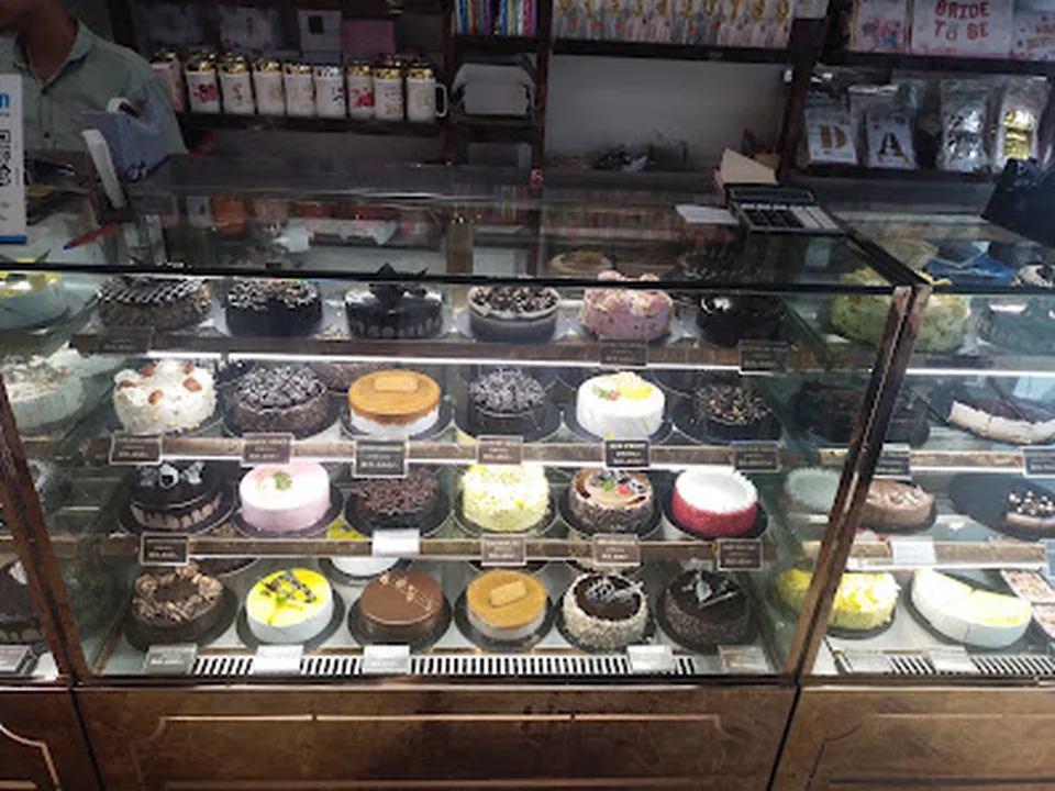 D light Cake Shop