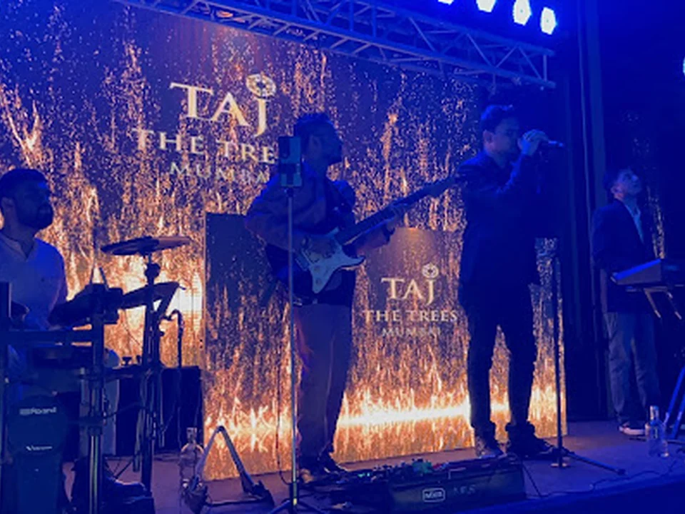 DEY’Z Events & Entertainment