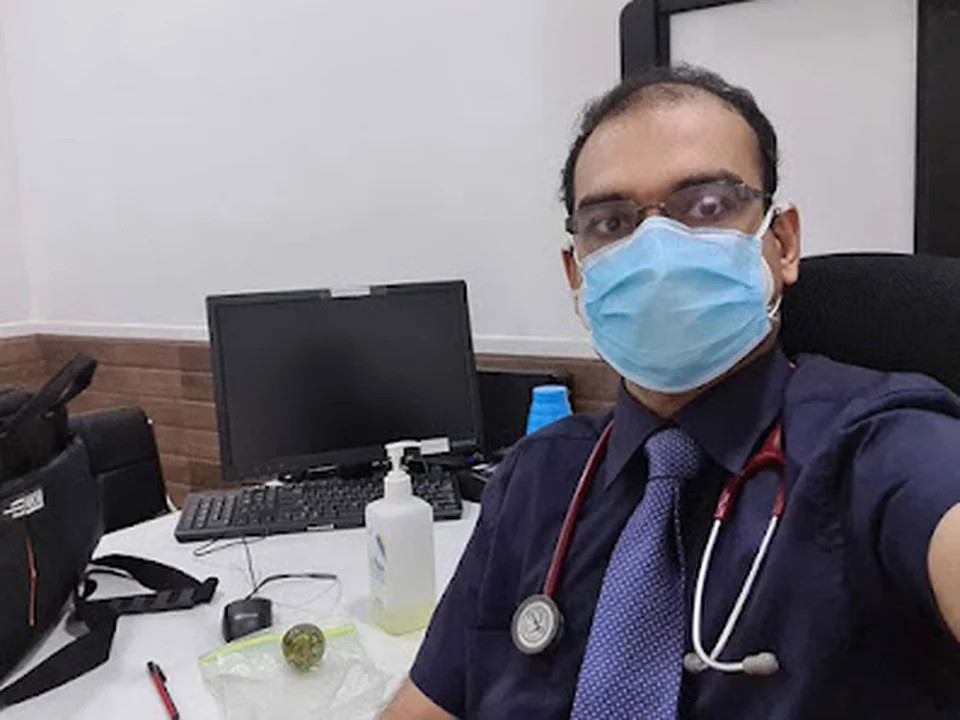 Foto de Dr.Anchit Bhatnagar - Pulmonologist & Chest Physician in Seawoods | Doctor For Tuberculosis (TB), Asthma, Respiratory Disease