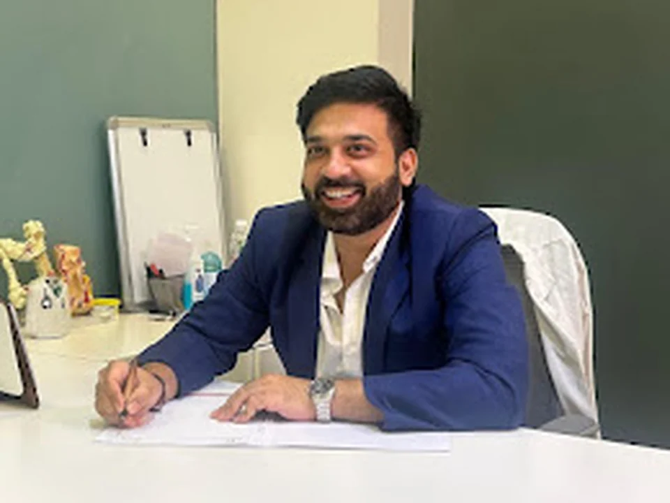 Dr Anurag Tiwary