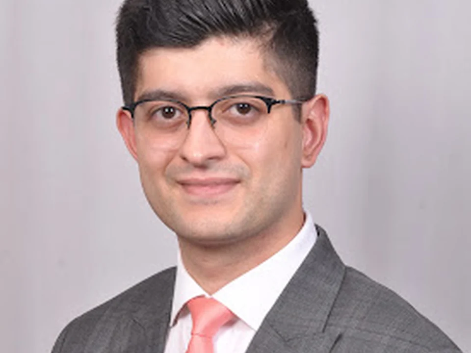 Dr. Eham Arora - Minimal Access & Hernia Surgeon | Gastrointestinal Endoscopist
