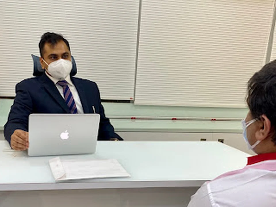 Foto de Dr. Harshil Vora