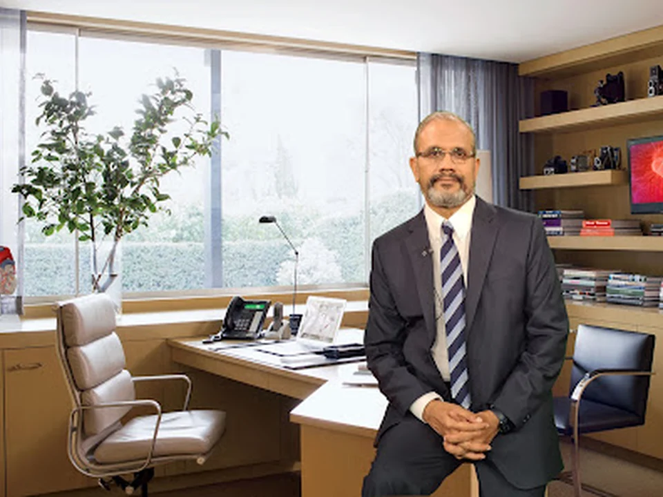 Dr. Pavan Kumar- Senior Cardiac Surgeon Lilavati Hospital, S.L Raheja Hospital, Gleneagles Hospital, and BSES Hospital.