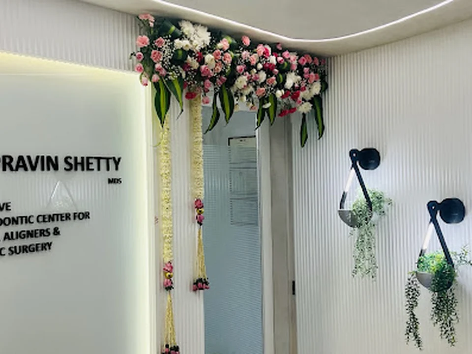 Dr. Pravin Shetty Orthodontist in Khar, Mumbai