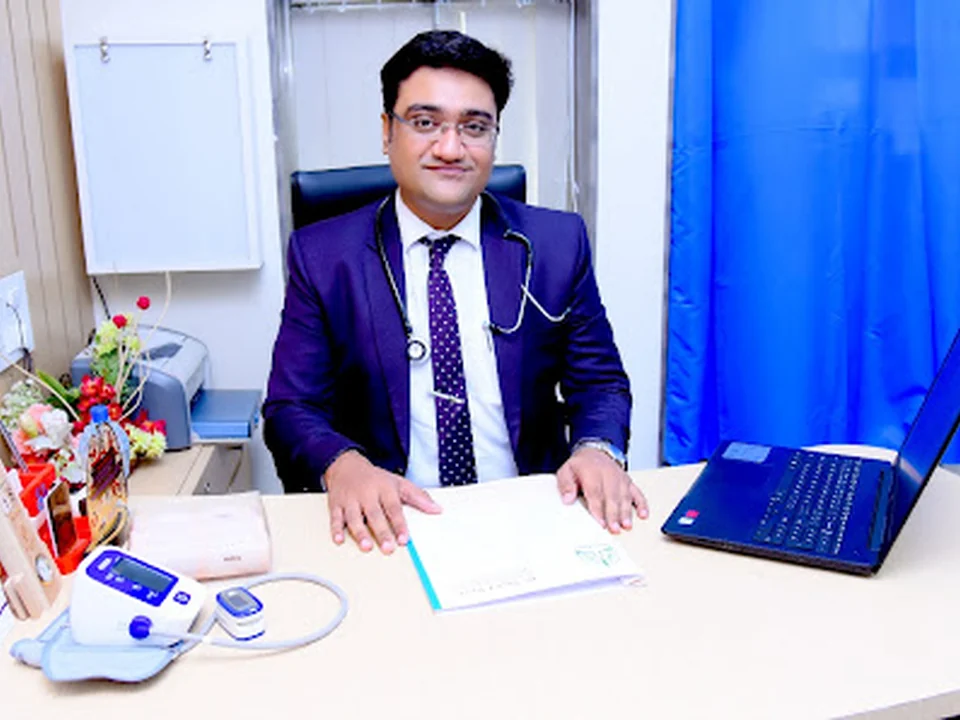 Dr. Sagar Raiya (MD Pulmonologist)