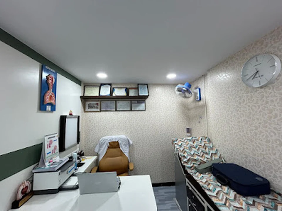 Dr. Satyey G Tayade - Pulmocare Polyclinic | Pulmonologist in Malad
