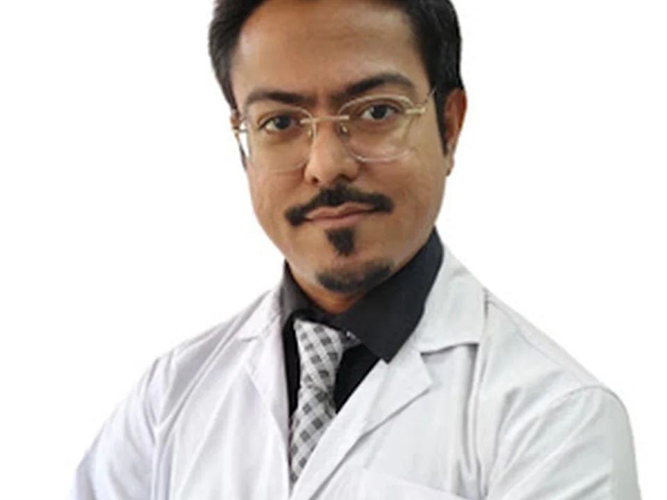 Dr. Tofiq Bohara - Best Dental & Maxillofacial Surgeon in Mahim, Mumbai | Fortis SL Raheja Hospital, Mahim