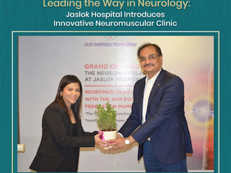 𝐃𝐫. 𝐕𝐢𝐧𝐚𝐲𝐚 𝐁𝐡𝐚𝐧𝐝𝐚𝐫𝐢 - Best Neurologist in South Mumbai | Doctor for Headache, Stroke, Nerve & Muscle Diseases Treatment