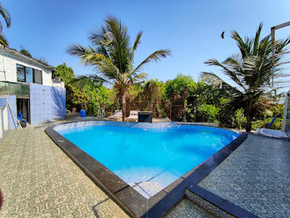 Edina Beach House