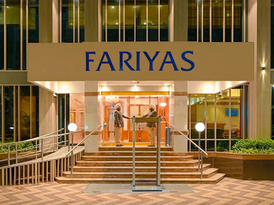 Fariyas Hotel Mumbai