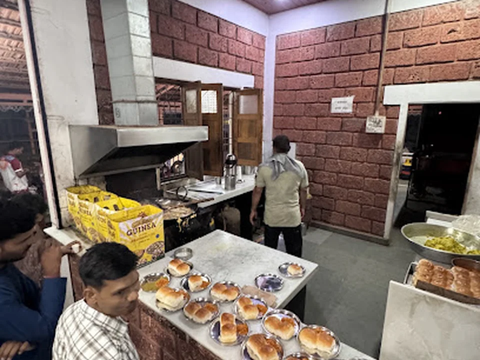 Hadap Vadapav Karjat Neral