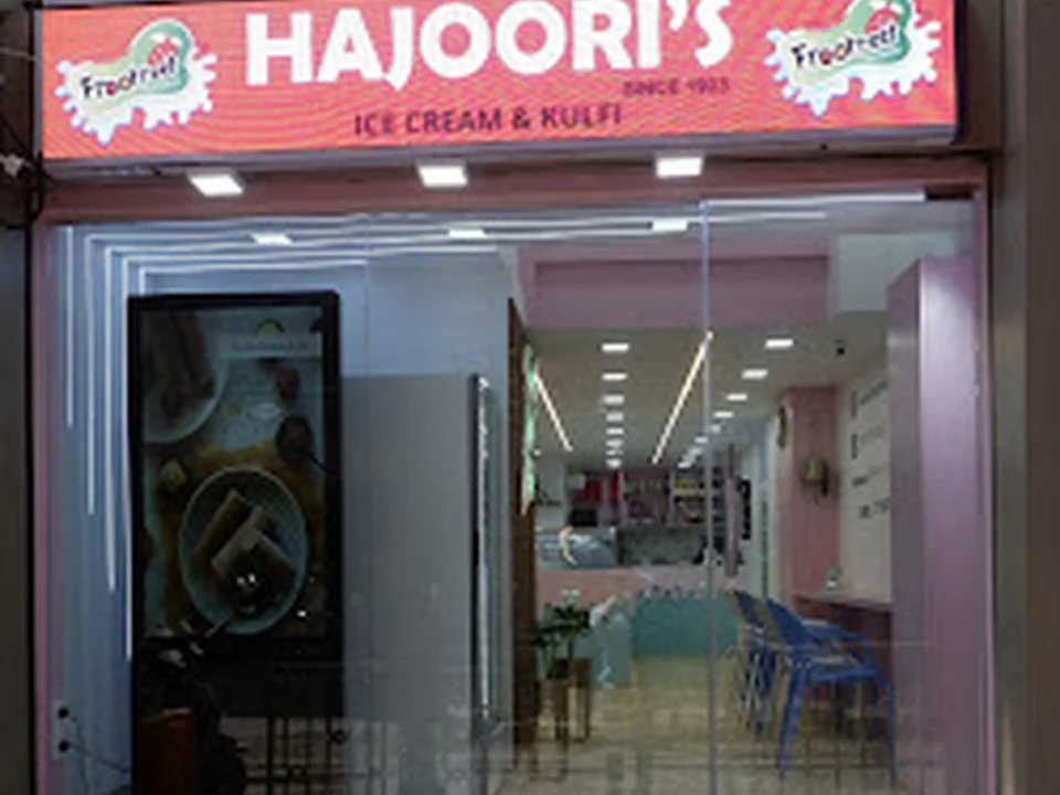 Hajoori's ice cream and Kulfi ( Bhendi Bazaar )