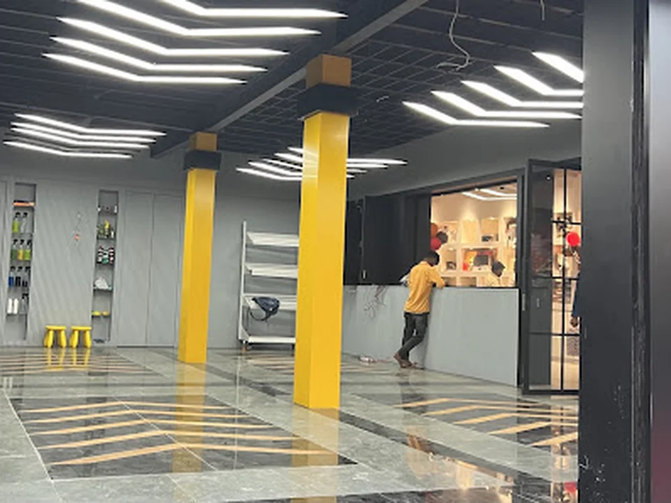 Hi-tech Car Comfort World Mahalaxmi