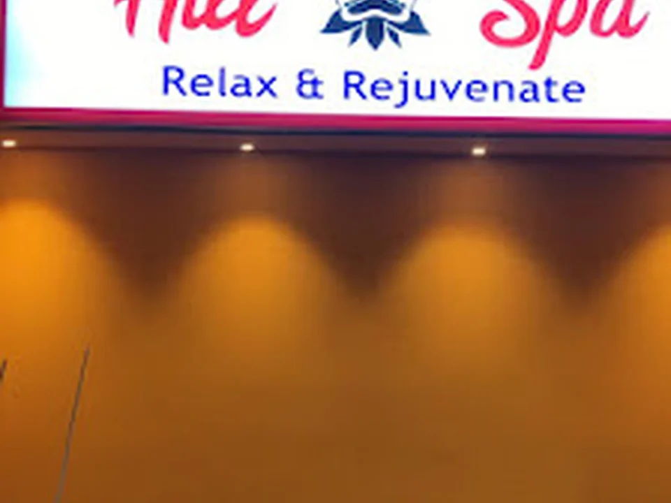 Hill Spa - Bangkok Style Massage in Charni Road