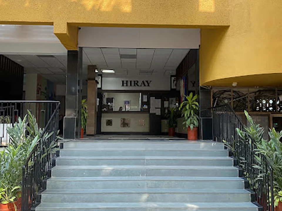 Hiray College