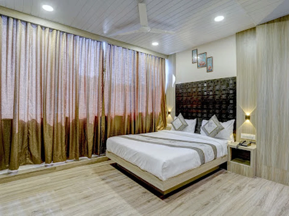 Hotel arts international