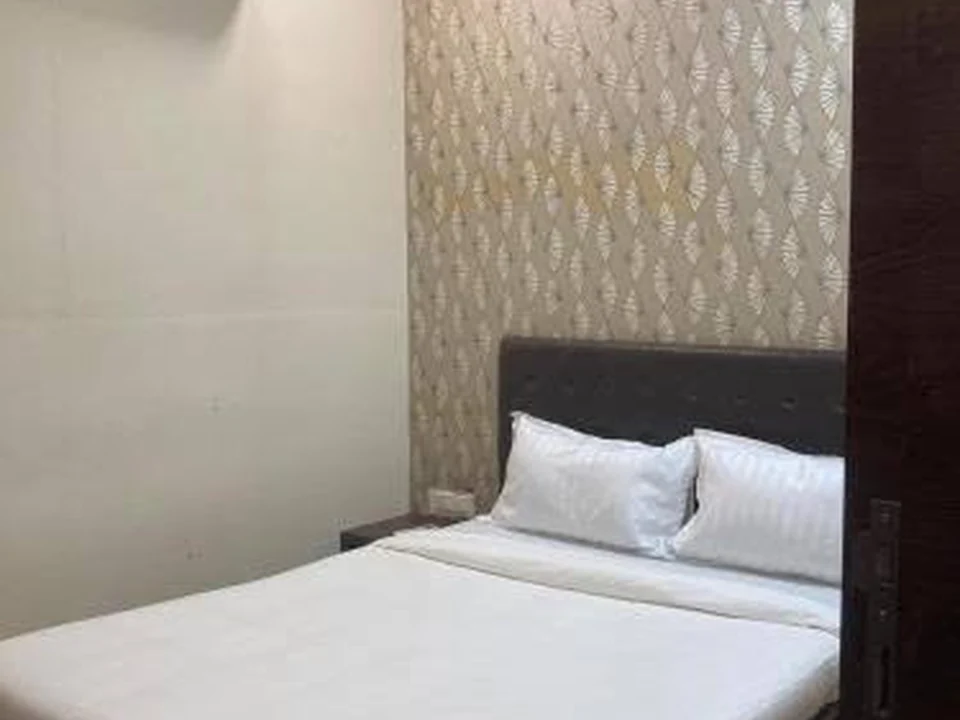 Hotel grants residency