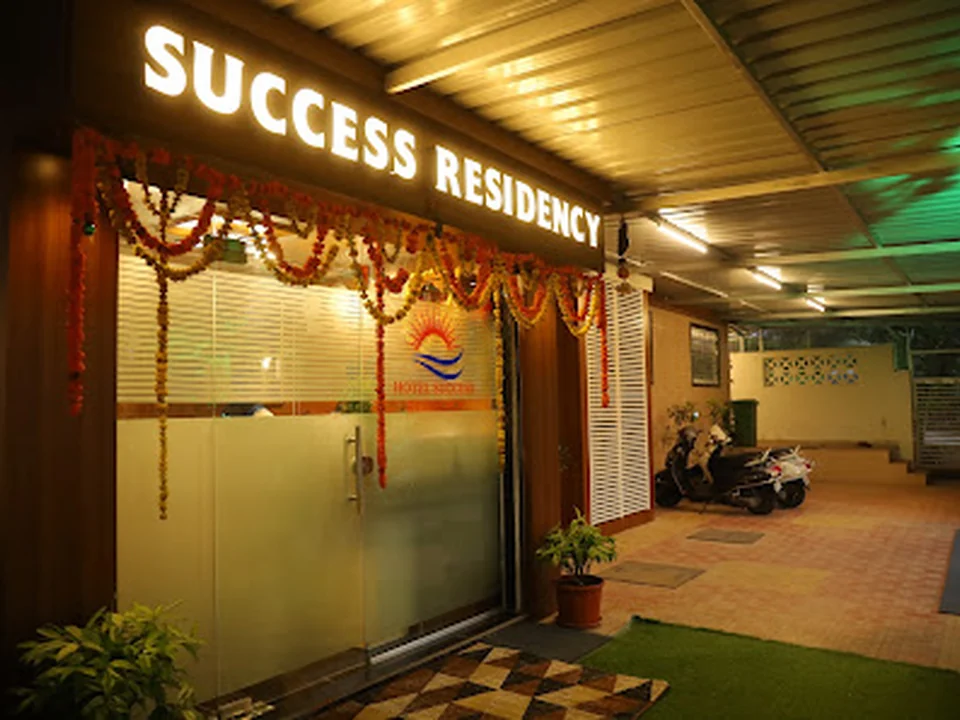 Hotel Success Residency
