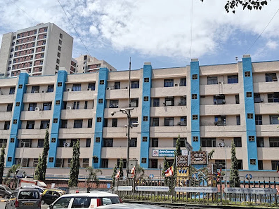 Lokmanya Tilak Municipal General Hospital and Lokmanya Tilak Municipal Medical College