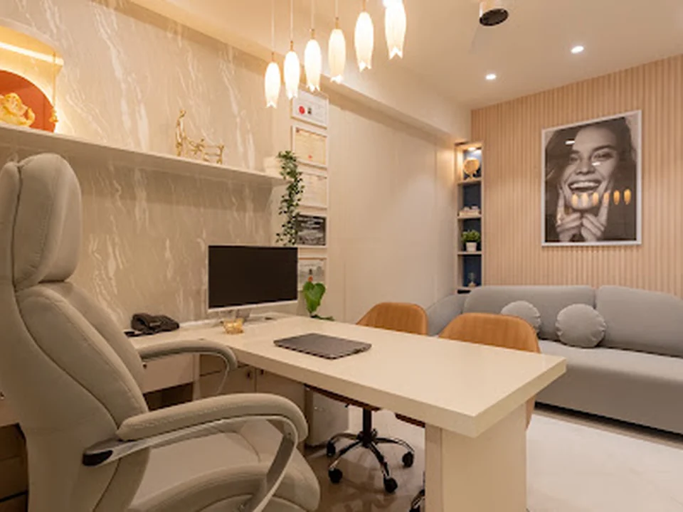 Loop Dental Clinic & Implant Centre
