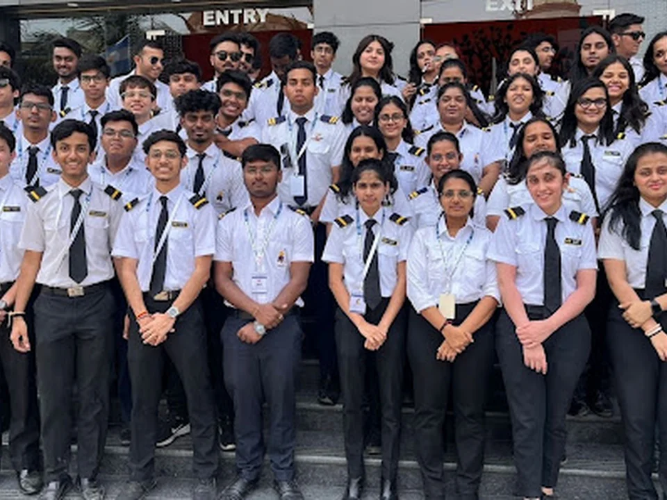 Maverick Aviation | CPL | PPL | BSc Aviation Training Institute in Mumbai, India