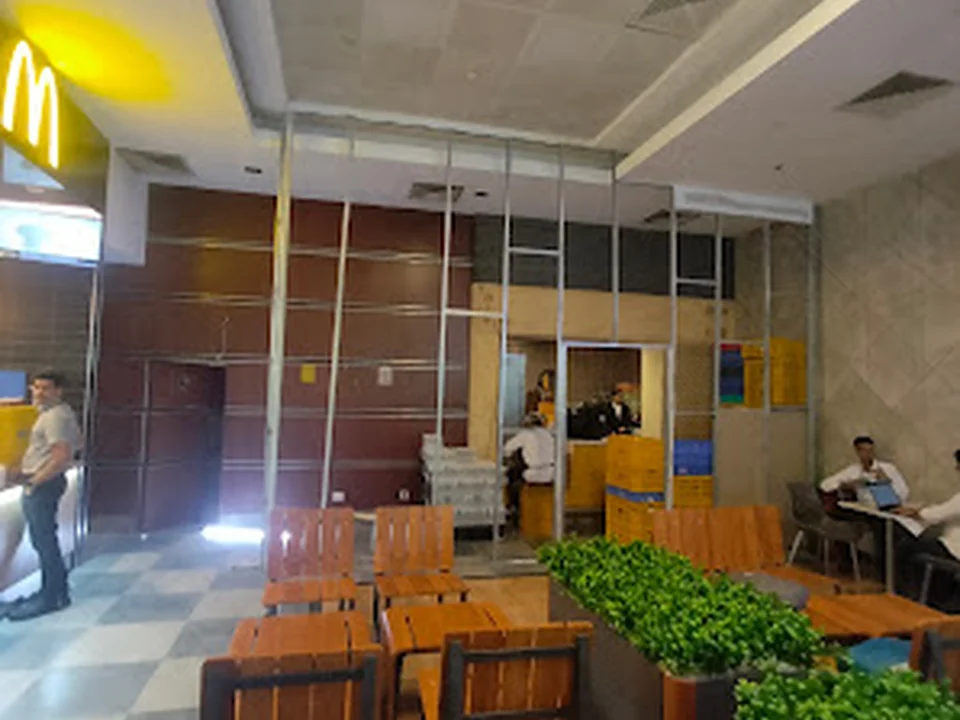 Foto de McDonald's Mumbai Airport T1 Departure