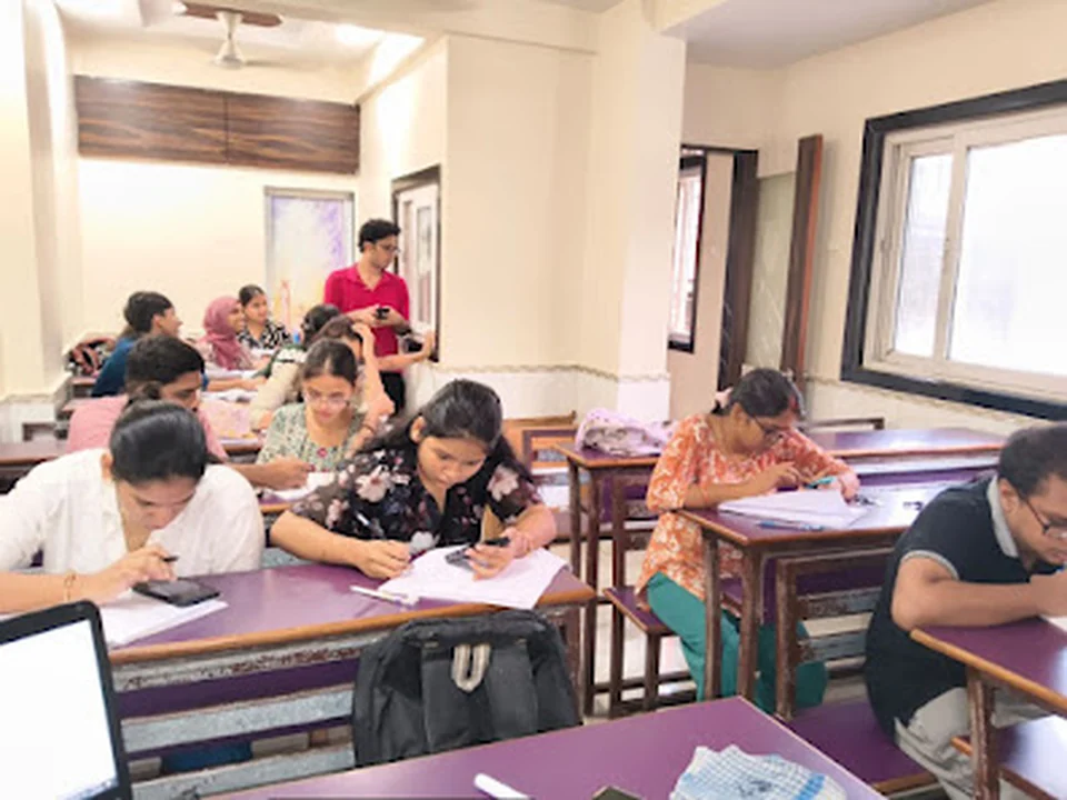 Meritorious Career Academy : Coaching For SSC | Banking | Railway | MBA CET | BBA & CAT