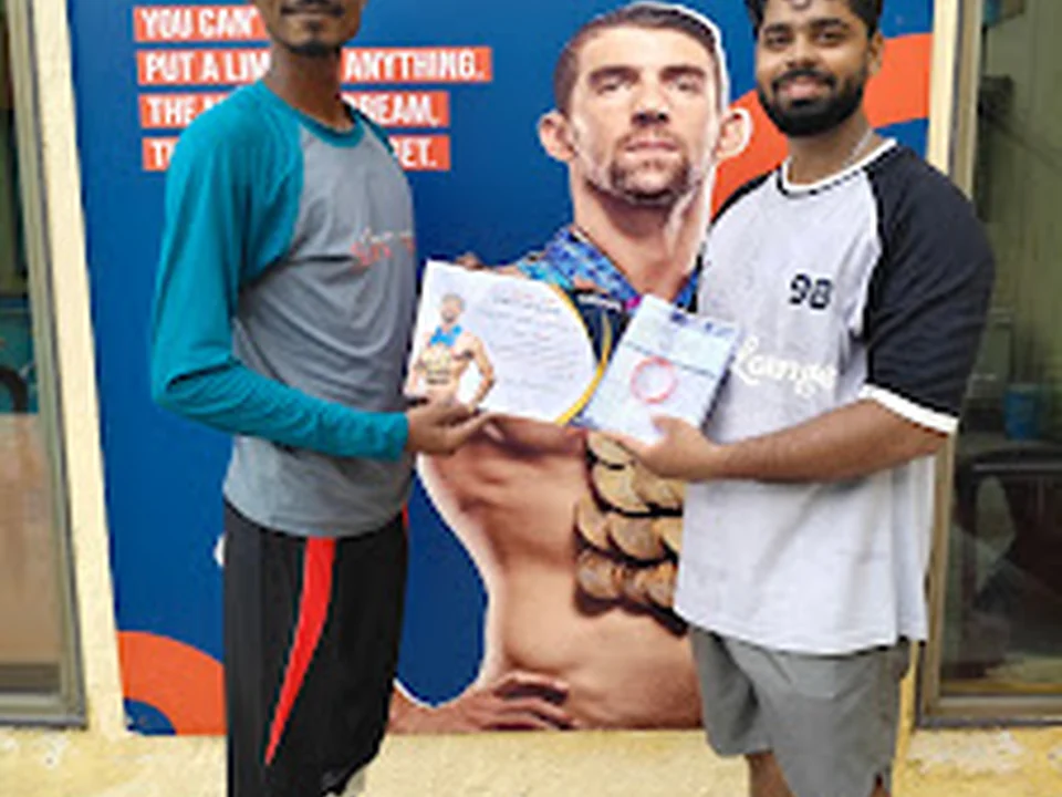 Michael Phelps Swimming at Kohinoor Club