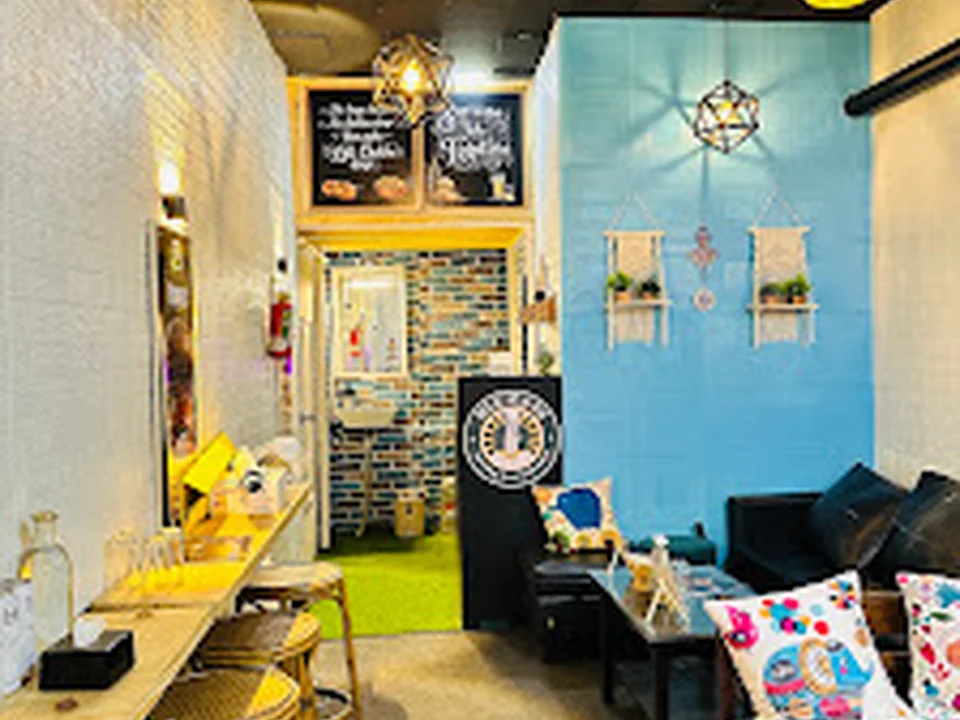MLC Cafe • Litti Chokha • Tea • Coffee