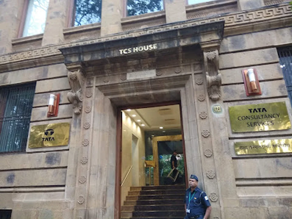 Modern Hindu Hotel