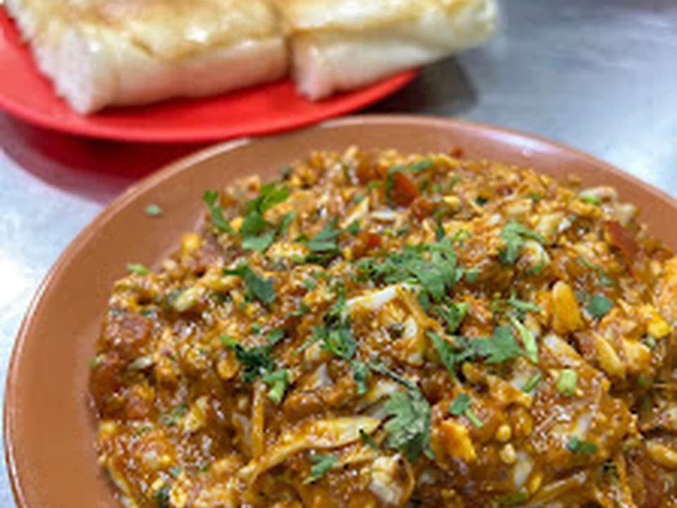Mohd Nasir Cooper Wala Pav Bhaji & Bhurji Centre.