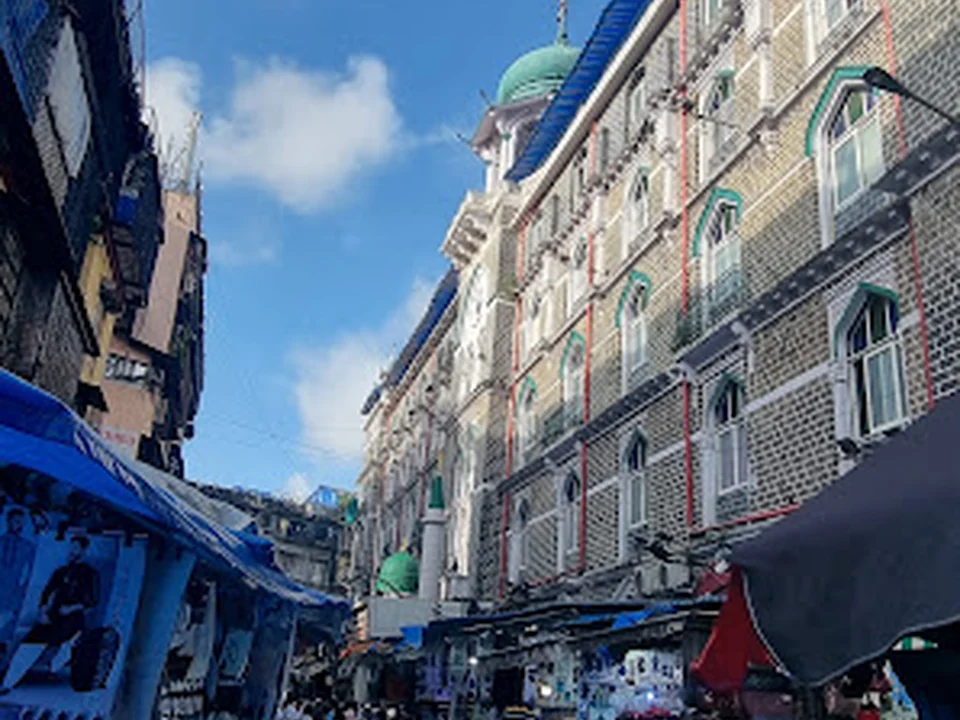 Musafir Khana Market 4 Cloths