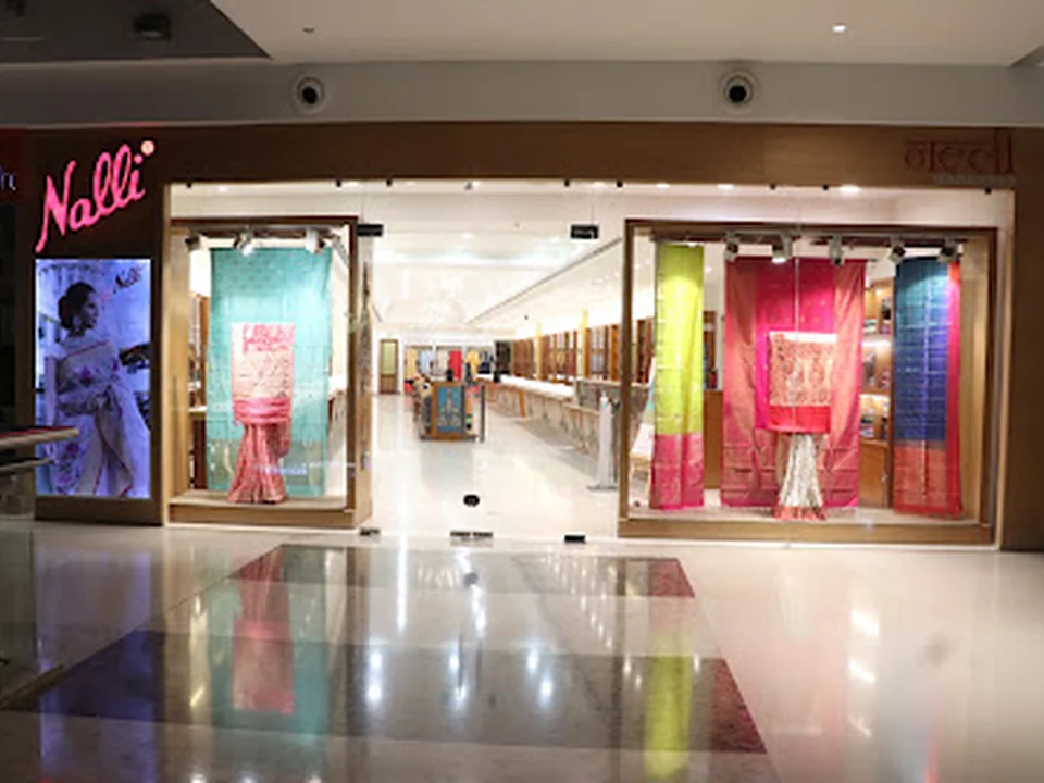 Nalli at Oberoi Mall