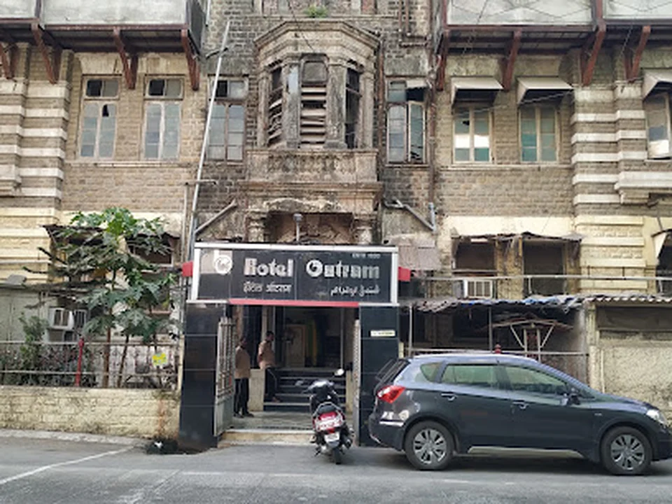 Outram Hotel