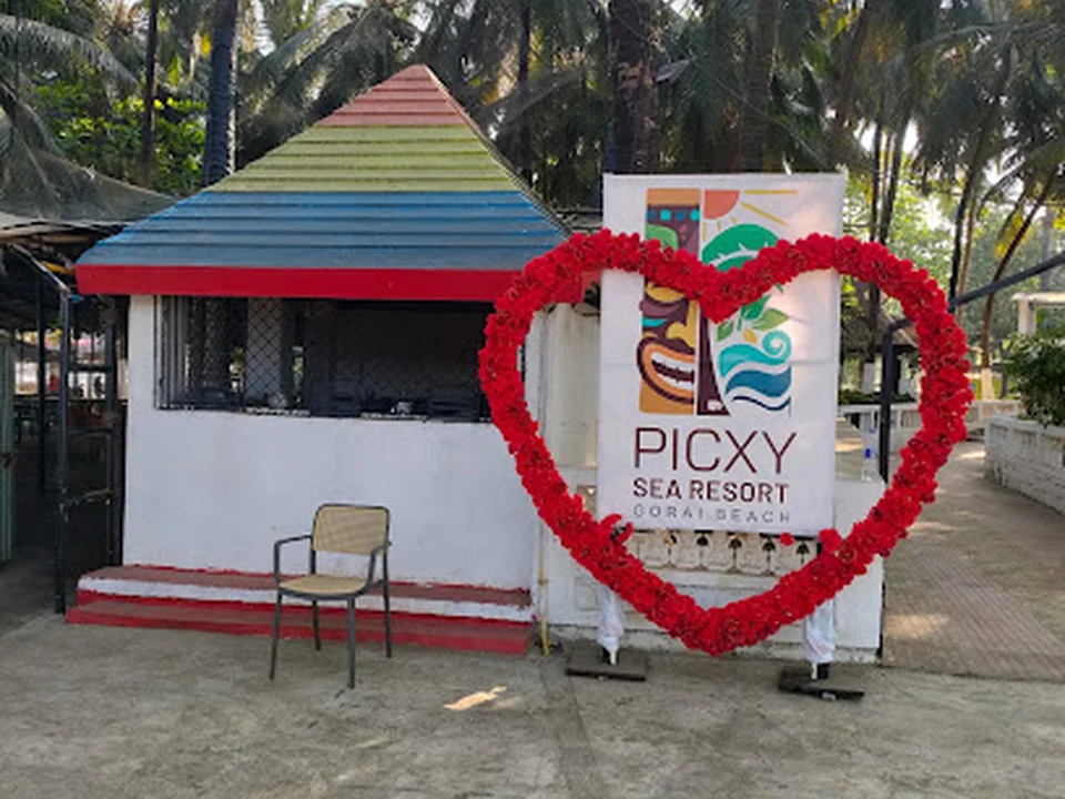 Picxy Sea Resort