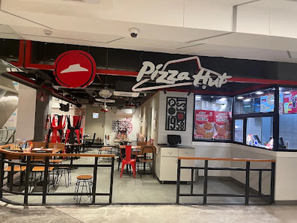 Pizza Hut | Highstreet Phoenix Lower Parel, Mumbai