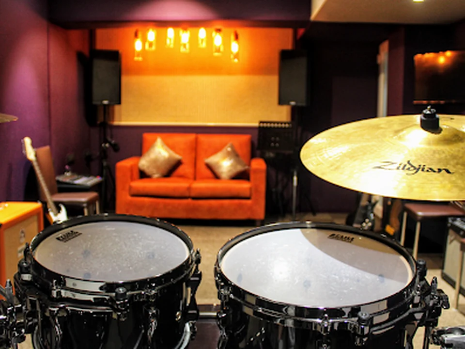 R and B Studios (Andheri)