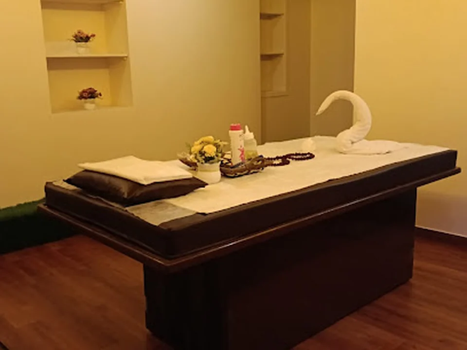 Renovar Massage Spa