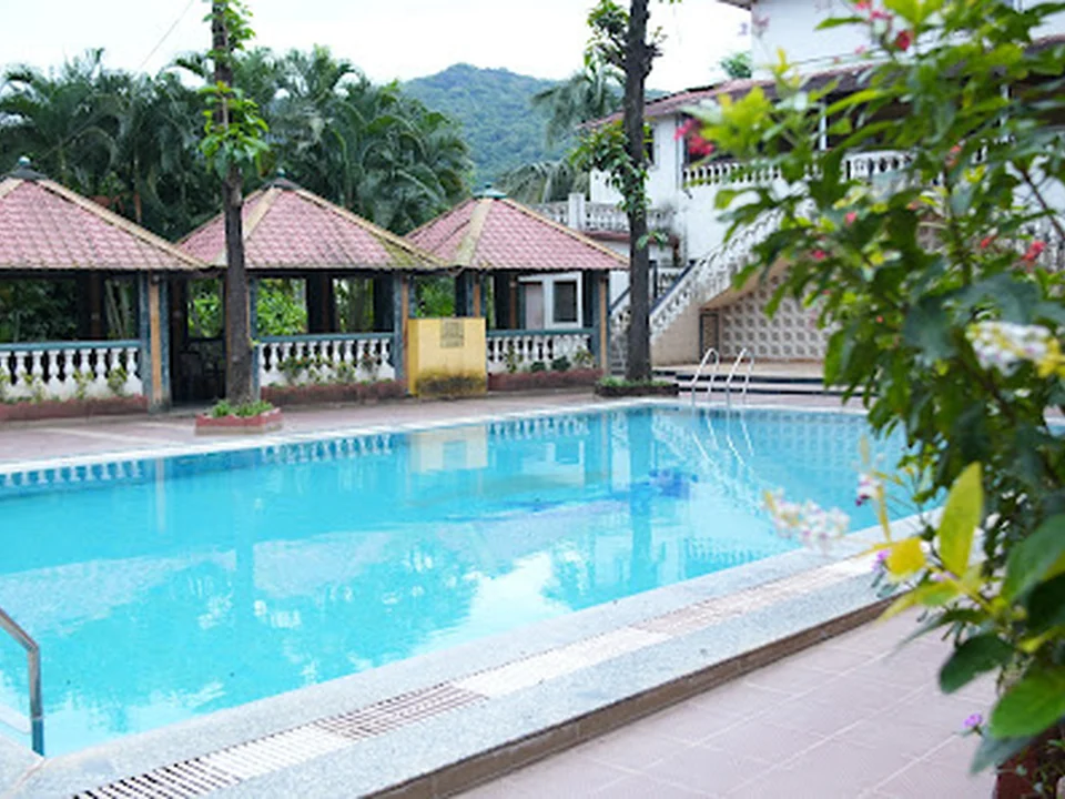 River Side Hotels and Resorts