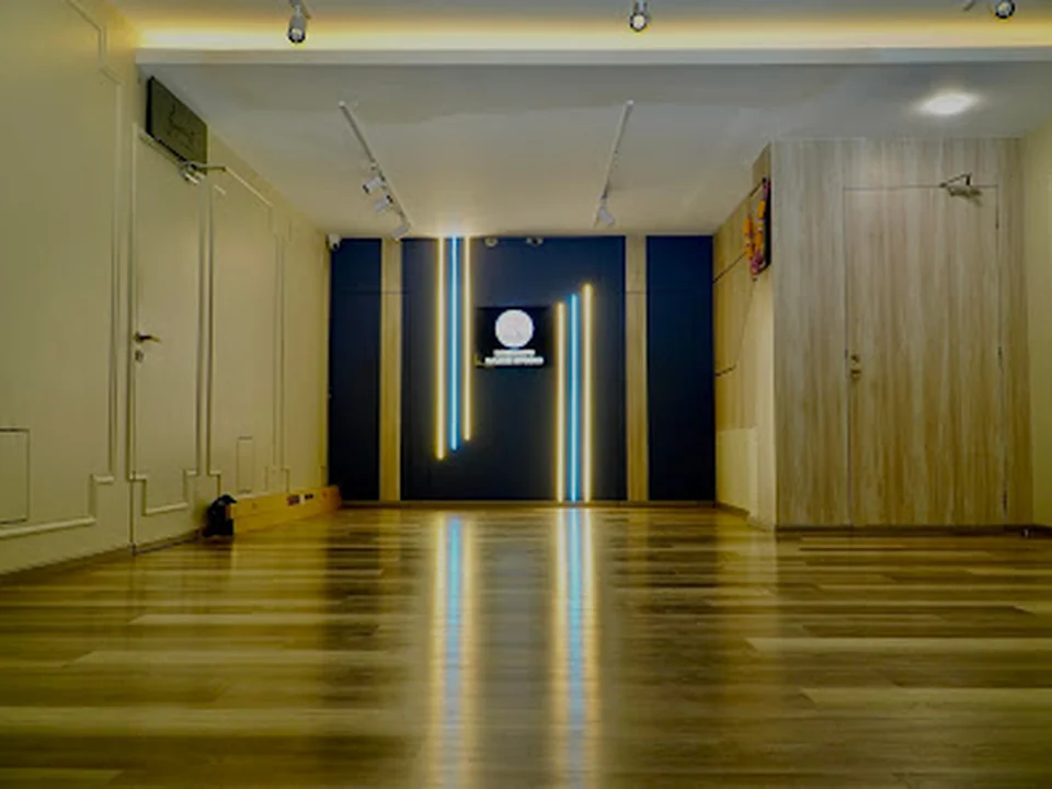 Roshan Dance Academy