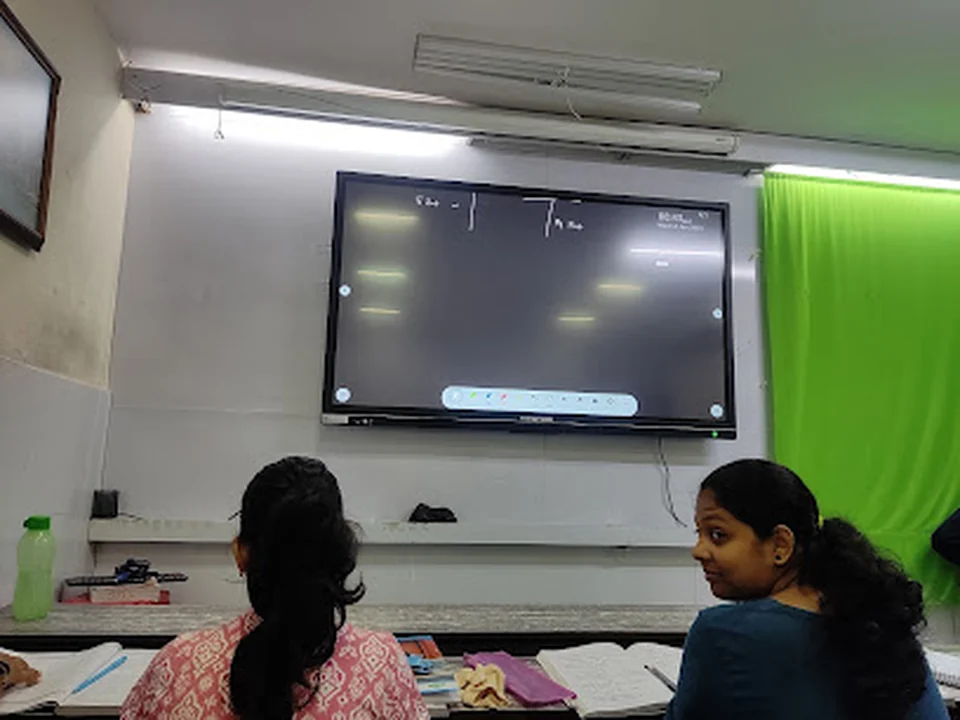 Sapan Parikh Commerce Classes In Kandivali