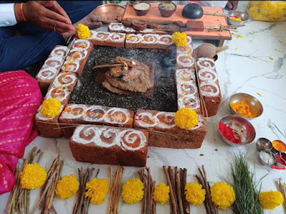 Shiva Astro — Vashikaran Specialist Black Magic Specialist in Mumbai