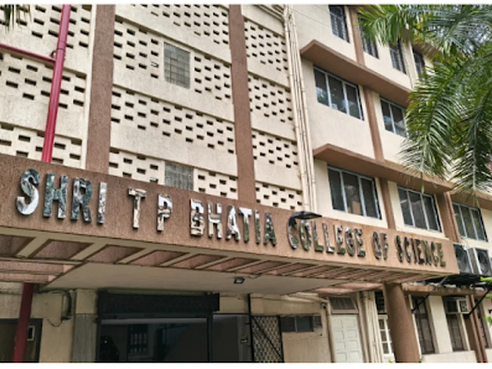 Shri T P Bhatia Science College in Kandivali