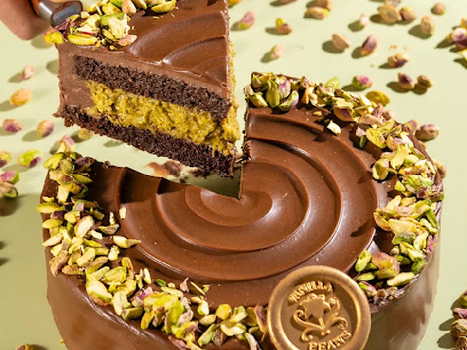 VANILLA BEANS - Gourmet Cakes, Desserts & Hampers